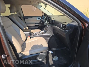 2020 Ford Explorer XLT - miniatura 8