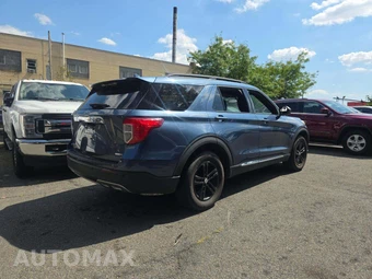 2020 Ford Explorer XLT - miniatura 3