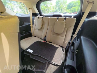2020 Ford Explorer XLT - miniatura 14