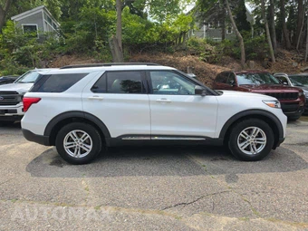 2020 Ford Explorer XLT - miniatura 4