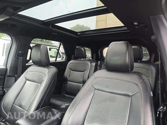 2020 Ford Explorer XLT - miniatura 11