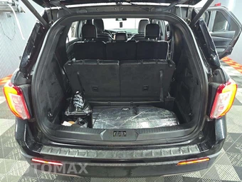 2020 Ford Explorer XLT – miniatura 12