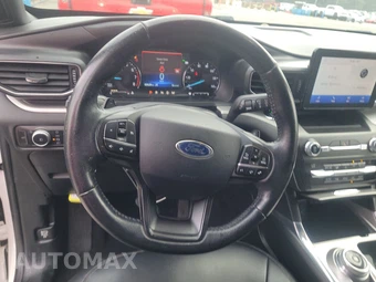 2020 Ford Explorer XLT - miniatura 10