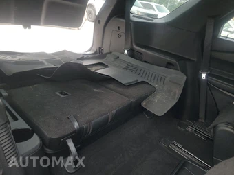 2020 Ford Explorer XLT - miniatura 14