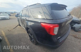 2020 Ford Explorer XLT - miniatura 3