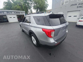 2020 Ford Explorer XLT - miniatura 2