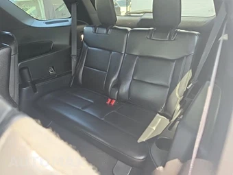 2020 Ford Explorer XLT - miniatura 17