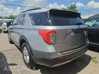 2020 Ford Explorer XLT - miniatura 6