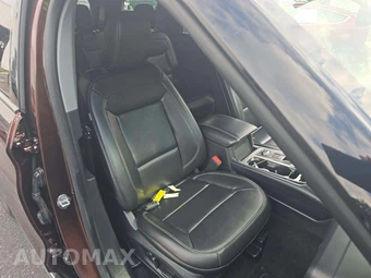 2020 Ford Explorer XLT - miniatura 16