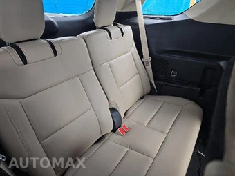 2020 Ford Explorer XLT - miniatura 10