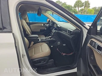 2020 Ford Explorer XLT - miniatura 8