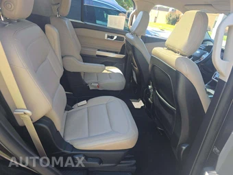 2020 Ford Explorer XLT - miniatura 17