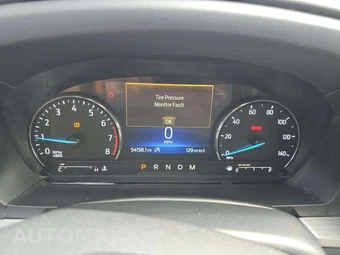 2020 Ford Explorer XLT - miniatura 9
