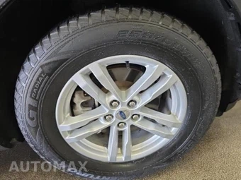 2020 Ford Explorer XLT - miniatura 14