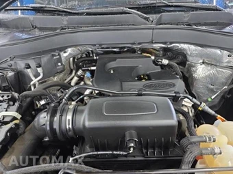 2020 Ford Explorer XLT - miniatura 4