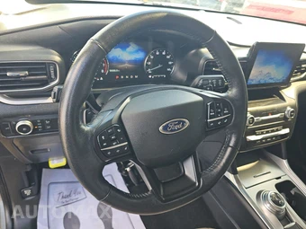2020 Ford Explorer XLT – miniatura 10