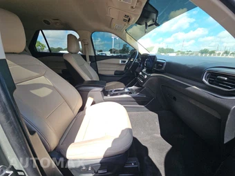 2020 Ford Explorer XLT – miniatura 8
