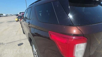 2020 Ford Explorer XLT - miniatura 20
