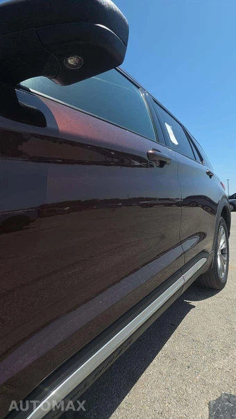 2020 Ford Explorer XLT - miniatura 32