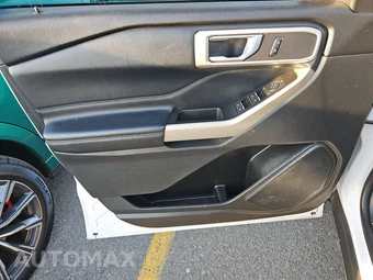 2020 Ford Explorer XLT – miniatura 9