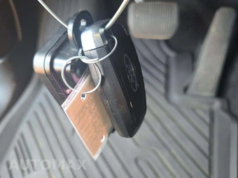 2020 Ford Explorer XLT - miniatura 8