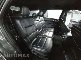 2020 Ford Explorer XLT - miniatura 14