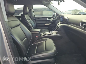 2020 Ford Explorer XLT - miniatura 8