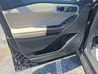 2020 Ford Explorer XLT - miniatura 9
