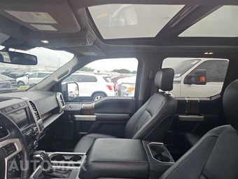 2020 Ford F-150 Lariat Crew Cab Medium Bed - miniatura 18
