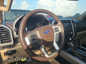 2020 Ford F-150 Lariat Crew Cab Medium Bed - miniatura 10