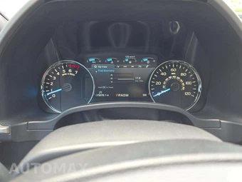 2020 Ford F-150 Lariat Crew Cab Medium Bed - miniatura 9