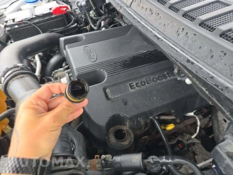 2020 Ford F-150 Lariat Crew Cab Medium Bed - miniatura 21