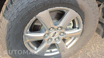 2020 Ford F-150 Lariat Crew Cab Short Bed - miniatura 19
