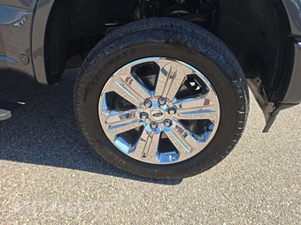2020 Ford F-150 Lariat Crew Cab Short Bed - miniatura 25