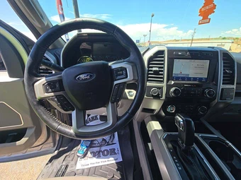 2020 Ford F-150 Lariat Crew Cab Short Bed - miniatura 10
