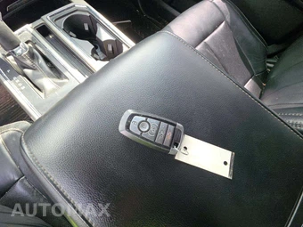 2020 Ford F-150 Lariat Crew Cab Short Bed - miniatura 8