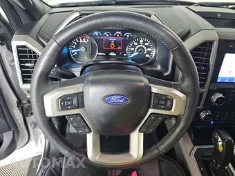 2020 Ford F-150 Lariat Crew Cab Short Bed - miniatura 10
