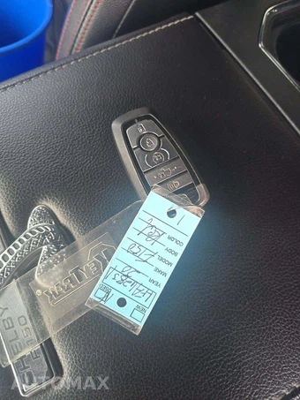 2020 Ford F-150 Lariat Crew Cab Short Bed - miniatura 8