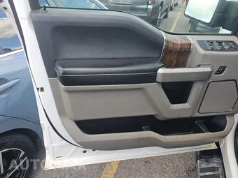 2020 Ford F-150 Lariat Crew Cab Short Bed - miniatura 9