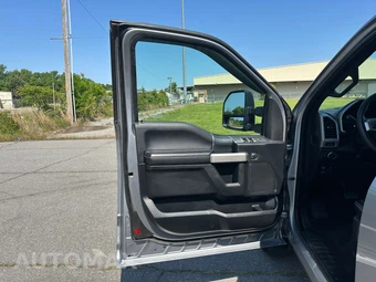 2020 Ford F-150 Lariat Extended Cab Medium Bed w/Rear Doors - miniatura 12