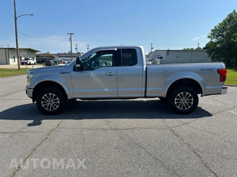 2020 Ford F-150 Lariat Extended Cab Medium Bed w/Rear Doors - miniatura 8