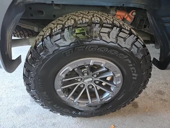 2020 Ford F-150 Raptor Crew Cab Short Bed - miniatura 10