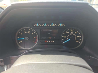 2020 Ford F-150 XLT Crew Cab Medium Bed - miniatura 9