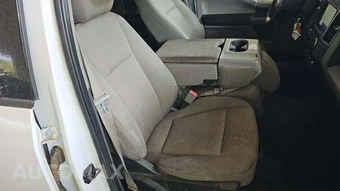 2020 Ford F-150 XLT Crew Cab Medium Bed - miniatura 25