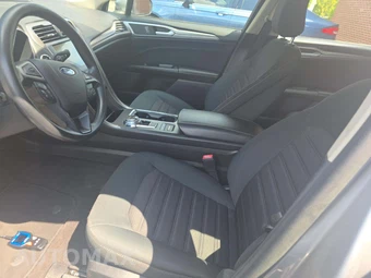 2020 Ford Fusion Hybrid SE - miniatura 5