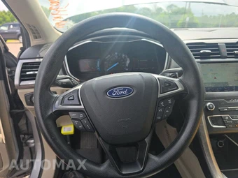 2020 Ford Fusion Hybrid SE – miniatura 13