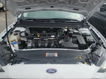 2020 Ford Fusion Hybrid SE – miniatura 15