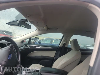2020 Ford Fusion Hybrid SE – miniatura 17