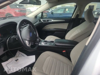 2020 Ford Fusion Hybrid SE – miniatura 7