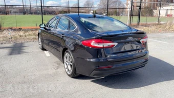 2020 Ford Fusion Hybrid Titanium - miniatura 18